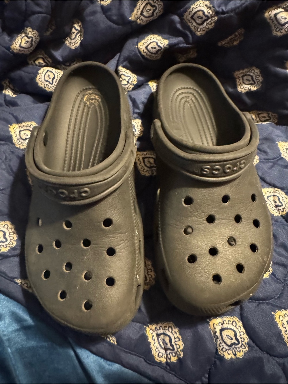 Women’s Black Size 9 Crocs Clogs